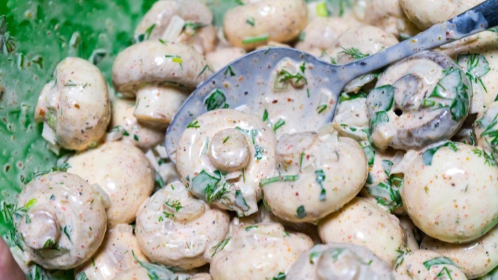ಮಶ್ರೂಮ್ ಮಲೈ ಟಿಕ್ಕಾ (Mushroom Malai Tikka) ಮನೆಯಲ್ಲೇ ರೆಸ್ಟೋರೆಂಟ್ ಶೈಲಿಯಲ್ಲಿ ಮಾಡುವ ಸುಲಭ ವಿಧಾನ 4 ಮಶ್ರೂಮ್ ಮಲೈ ಟಿಕ್ಕಾ