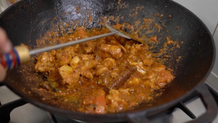 ಗೋಂಗೂರ ಚಿಕನ್ ರೆಸಿಪಿ | Gongura Chicken Recipe in Kannada 6 ಗೋಂಗೂರ ಚಿಕನ್